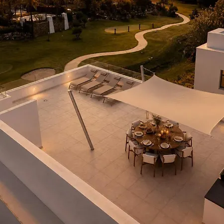 Βίλα Campanario Ii Pool Views Modern Εστεπόνα