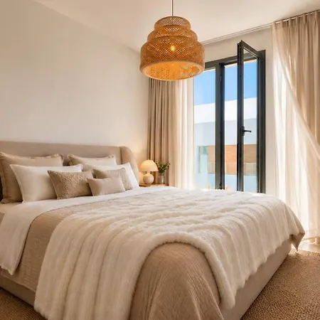 Campanario Ii Pool Views Modern * Εστεπόνα